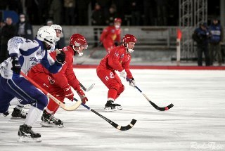 В атаке чемпион страны (Фото Андрея Головачёва)