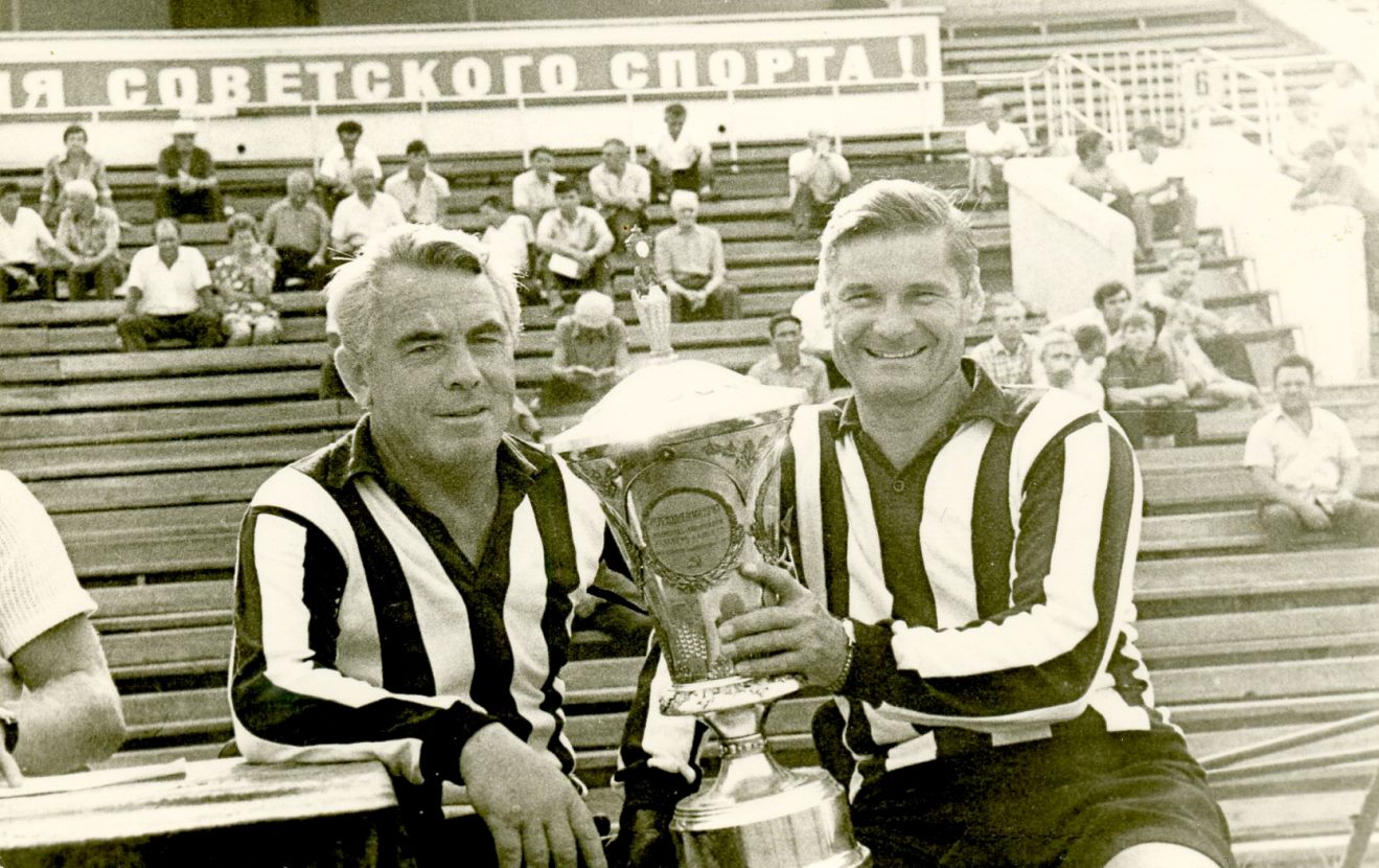 Фото из архива А. Черёмушкина (Москва). Георгий Федосеев (Ленинград) и Александр Черёмушкин (справа).