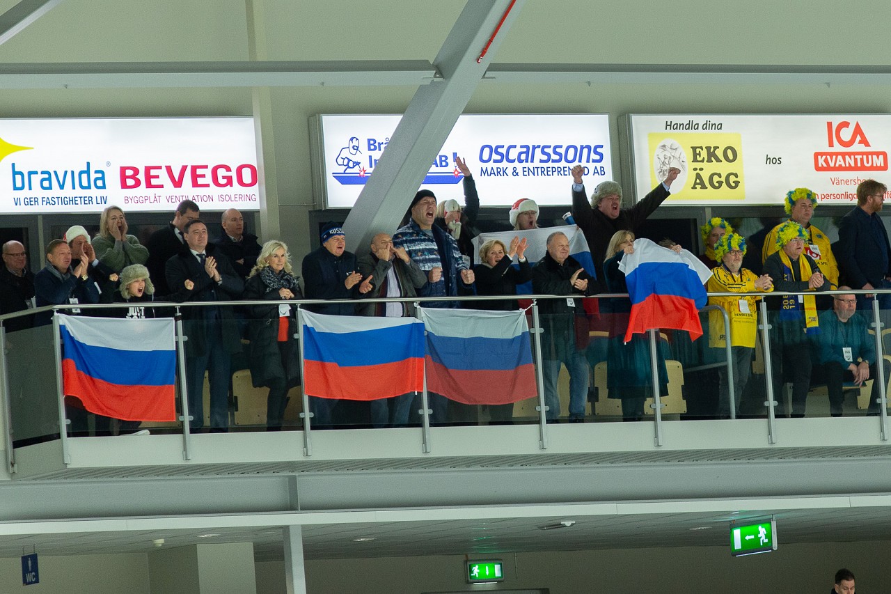 Николай Валуев на победном ЧМ-2019 в Венерсборге (в центре)
